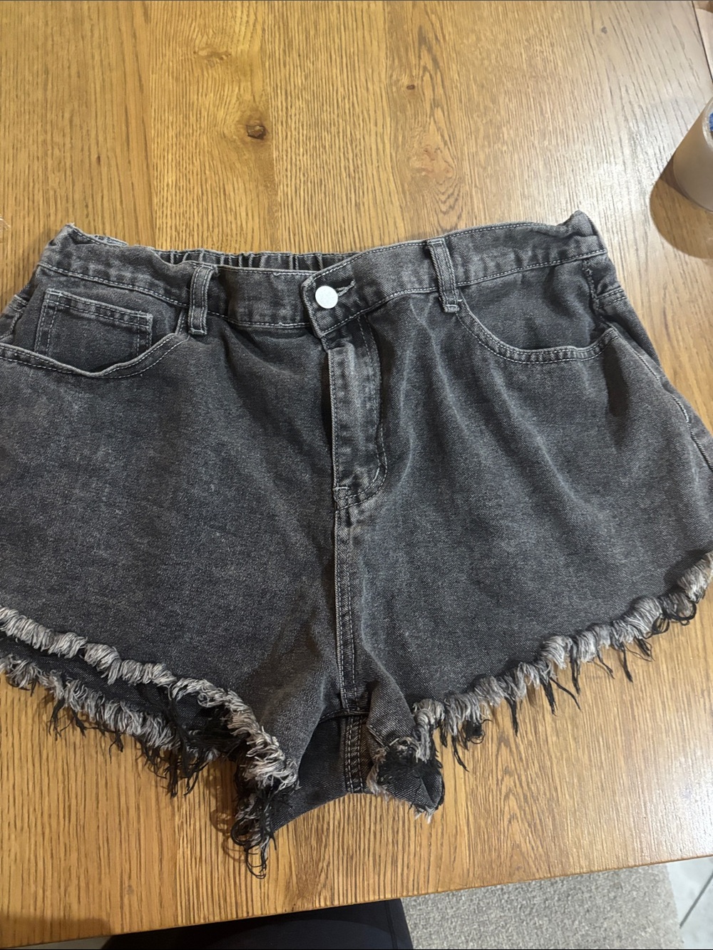 ROMWE Black Washed Distressed Denim Shorts with Frayed Hem